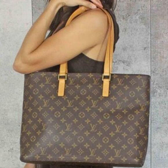 Louis Vuitton Handbags - ⭐🔥AUTHENTIC🔥⭐ Louis Vuitton Monogram Luco Tote Bag